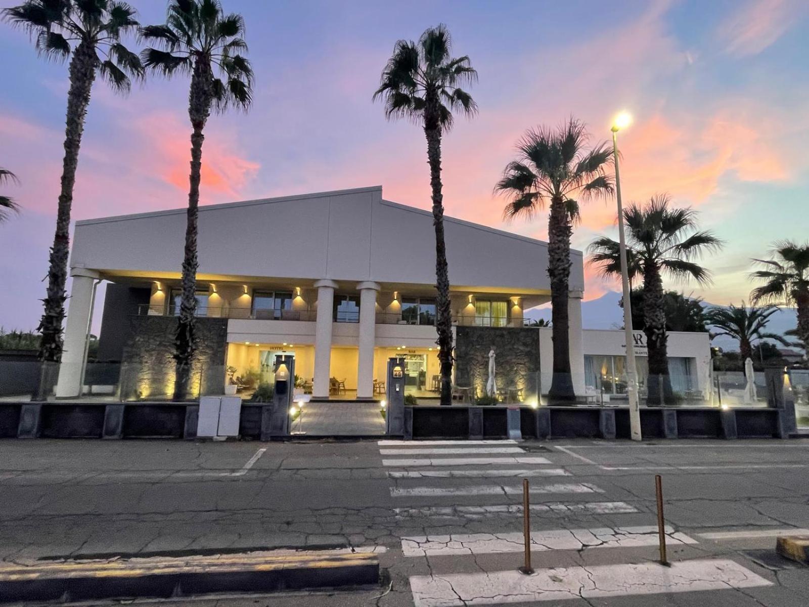 Santantonioresort מלון 4*